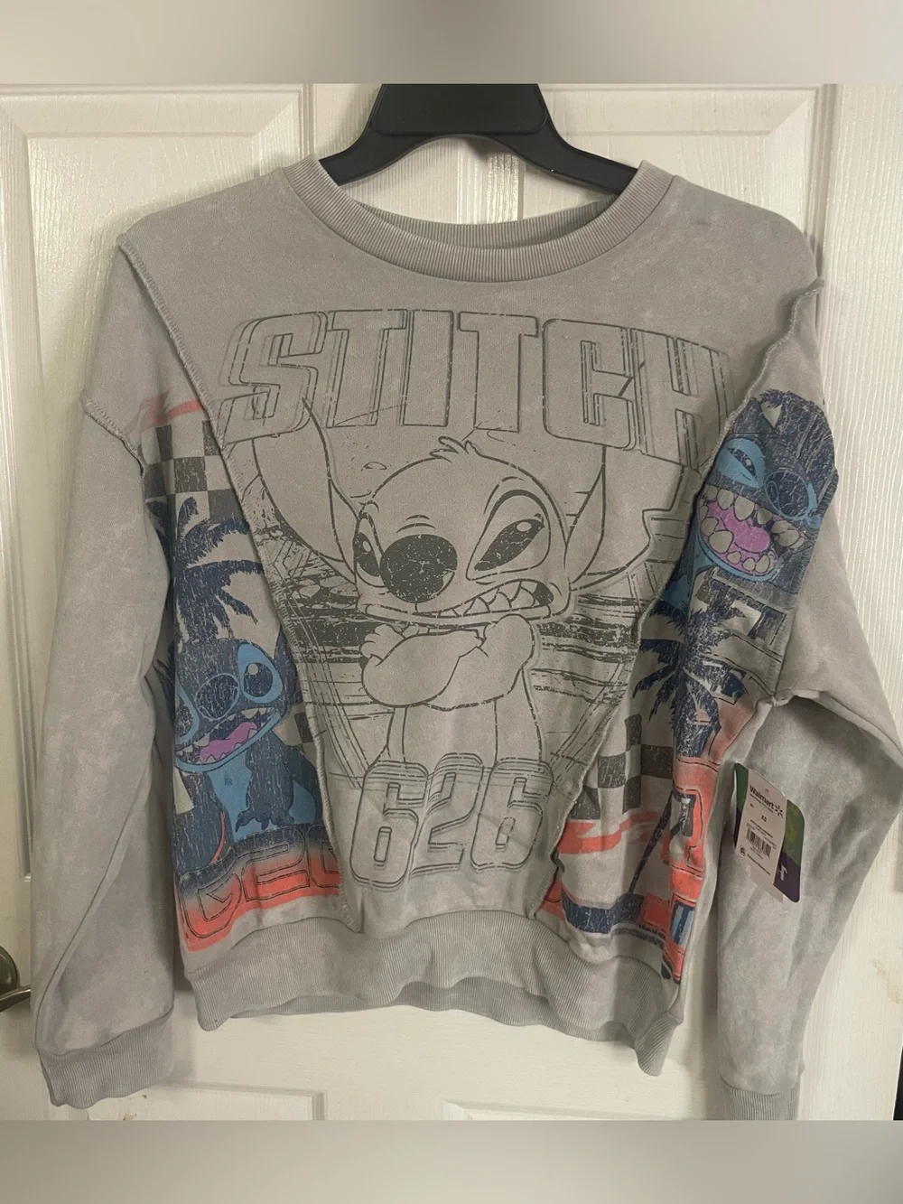 Disney Stitch 626 Crewneck Sweatshirt Gray Graphic Pullover Men’s XS NWT